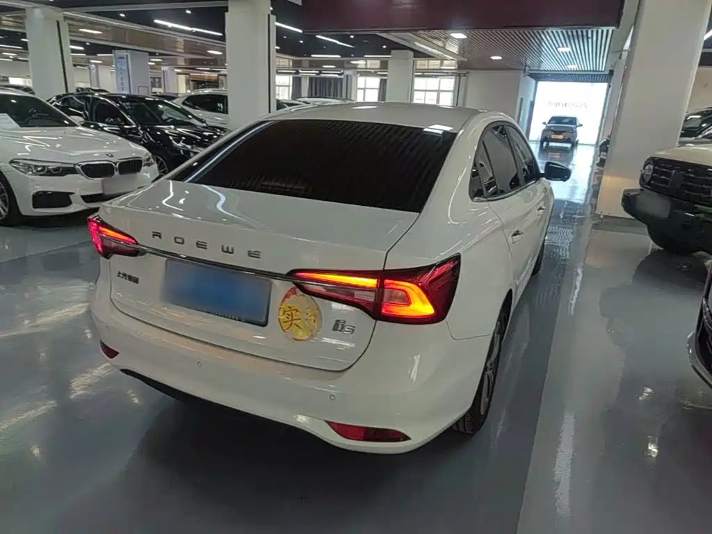 Roewe i5 2018