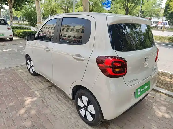 Wuling Hongguang MINIEV 2025