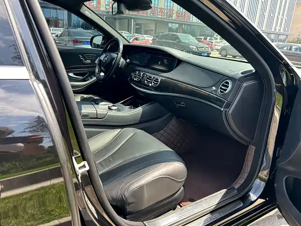 Mercedes-Benz S-Class 2015