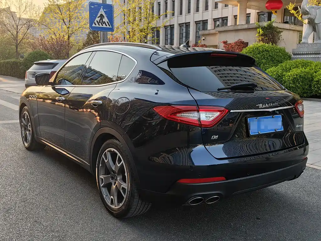 Maserati Levante 2021 — фото 2
