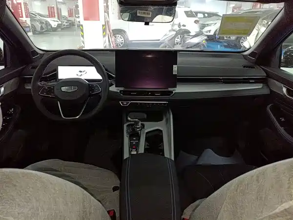 Geely Xingrui 2025