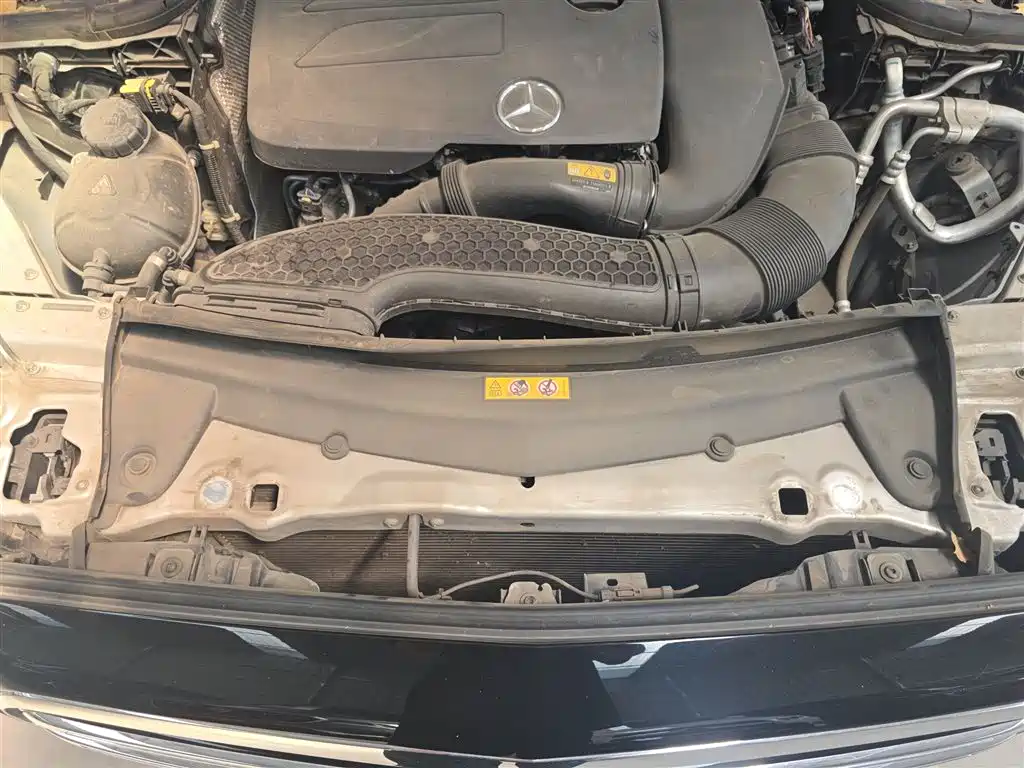 Mercedes-Benz E-Class 2023 — фото 20