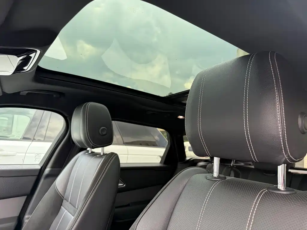 Land Rover Range Rover Velar 2019 — фото 12