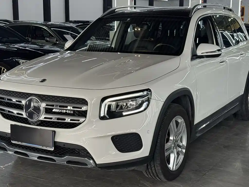 Mercedes-Benz GLB 2021