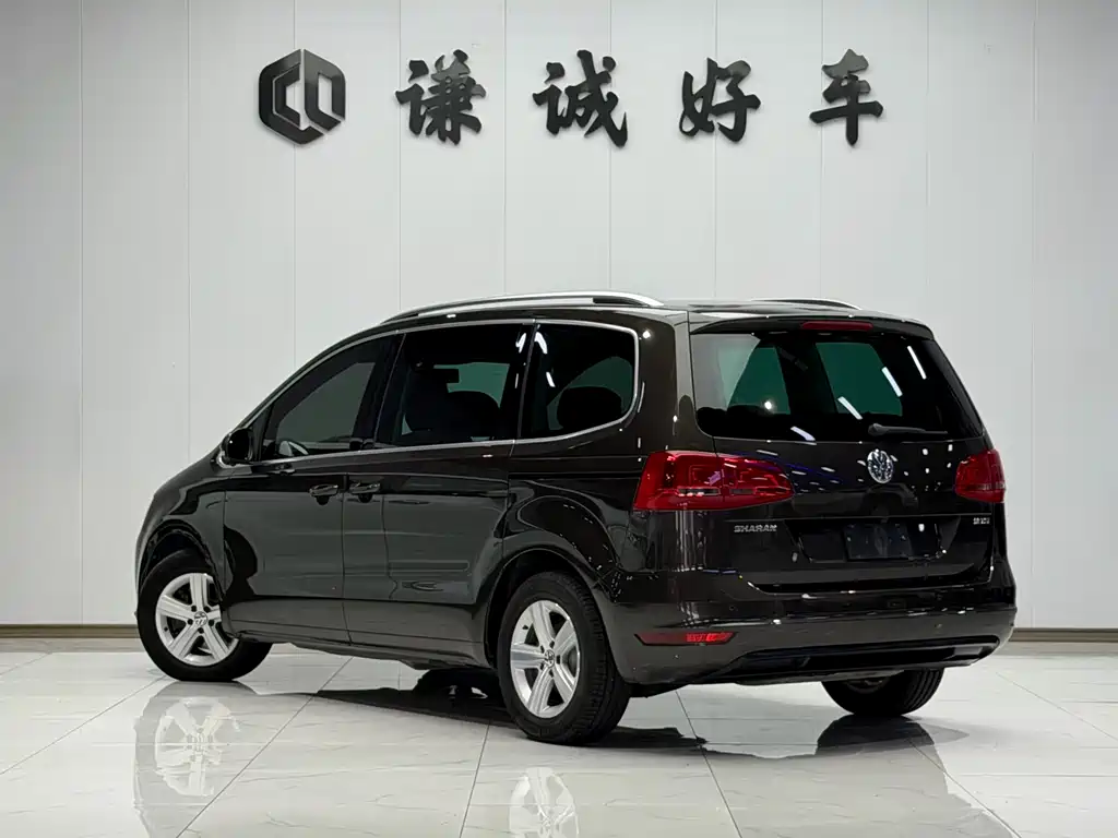Volkswagen Sharan 2015 — фото 12
