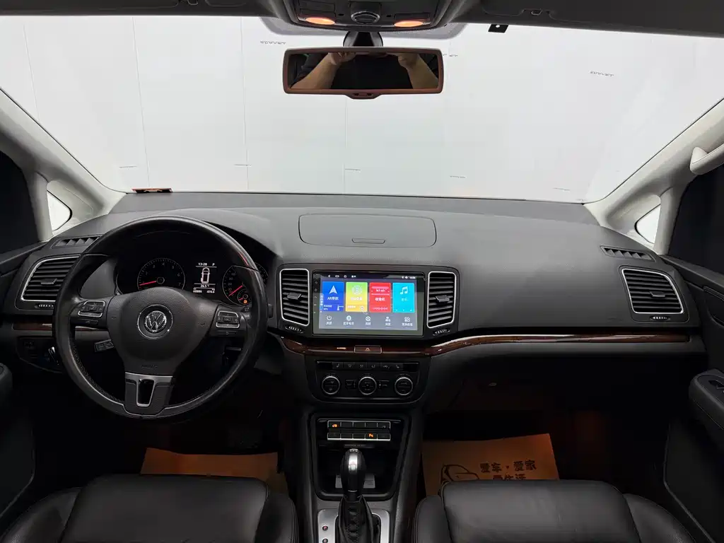 Volkswagen Sharan 2015 — фото 8
