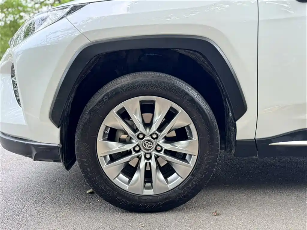 Toyota Wildlander 2021 — фото 23