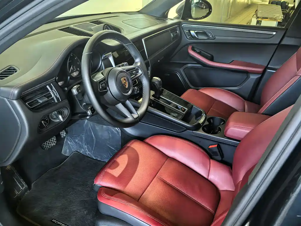 Porsche Macan 2022