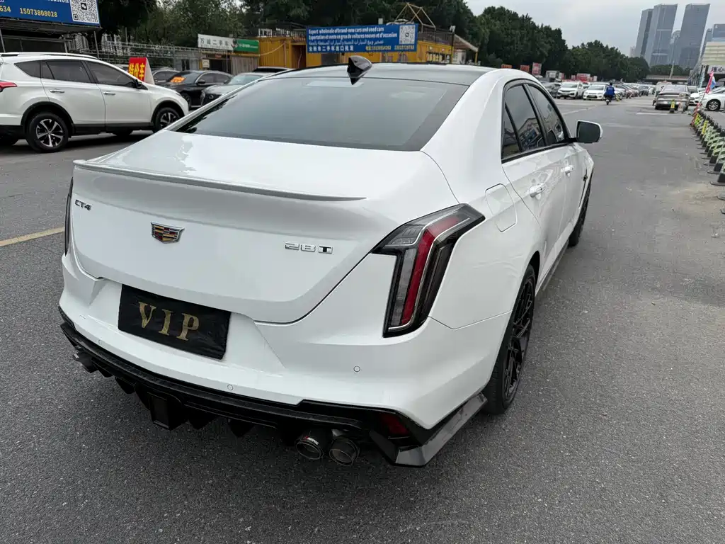 Cadillac CT4 2020 — фото 14