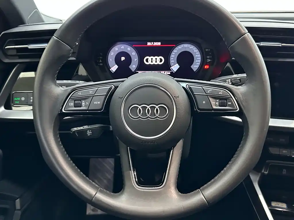 Audi A3 2022 — фото 11