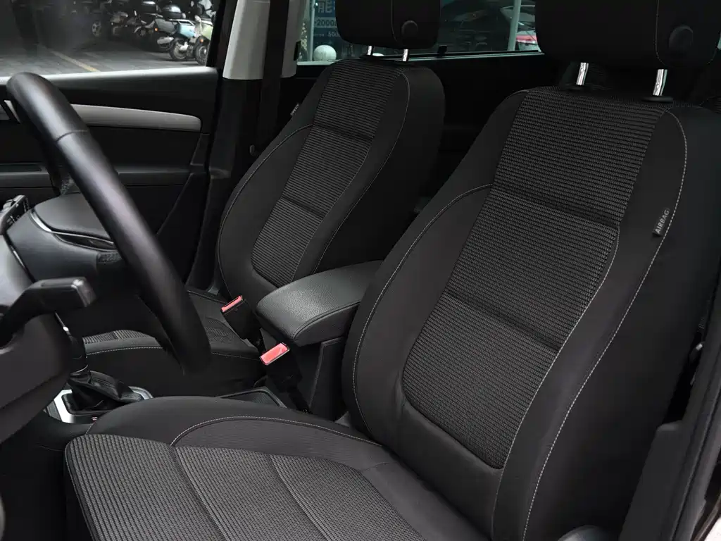 Volkswagen Sharan 2018 — фото 20