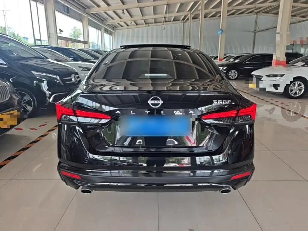 Nissan Teana 2024