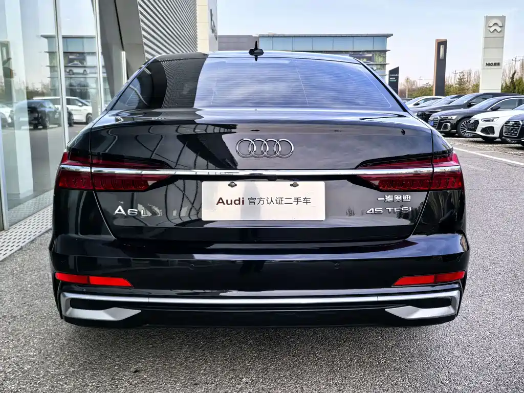 Audi A6L 2025 — фото 6