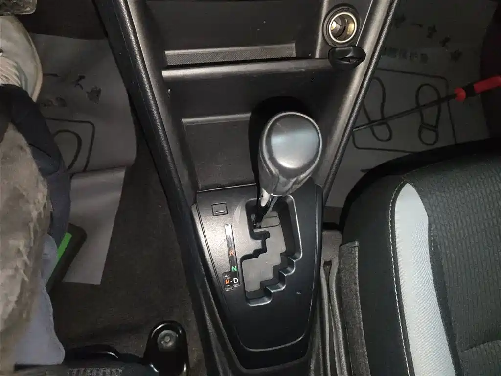 Toyota Yaris L 2023 — фото 14