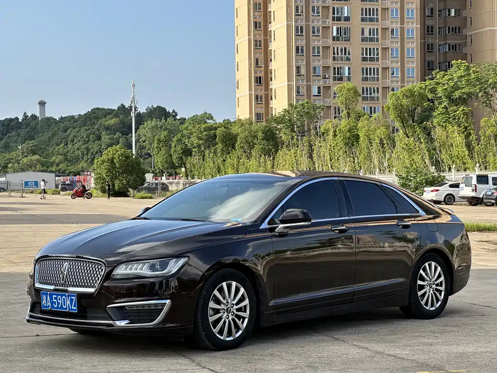 Lincoln MKZ 2020