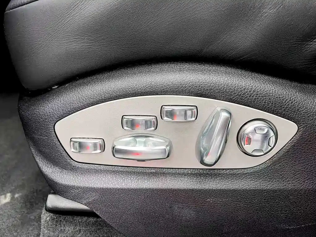 Porsche Macan 2022 — фото 17