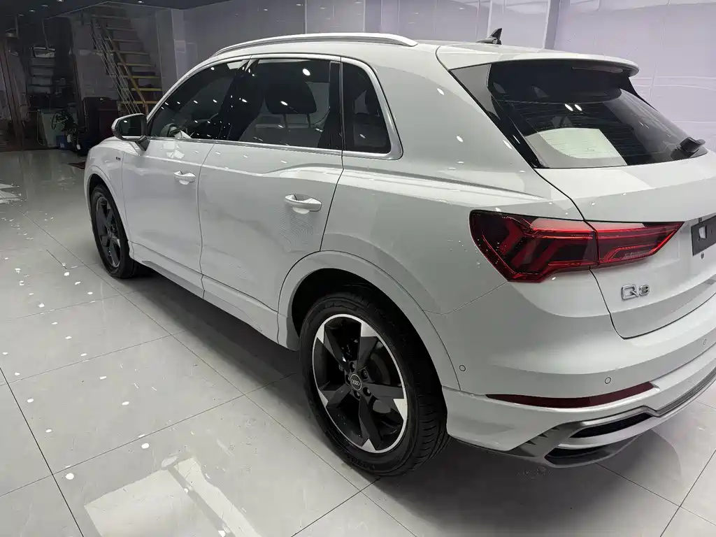 Audi Q3 2023