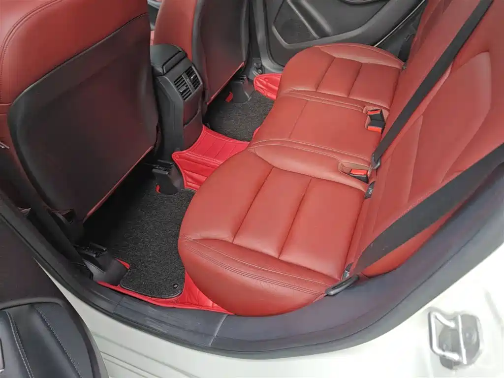 Mercedes-Benz B-Class 2017 — фото 17