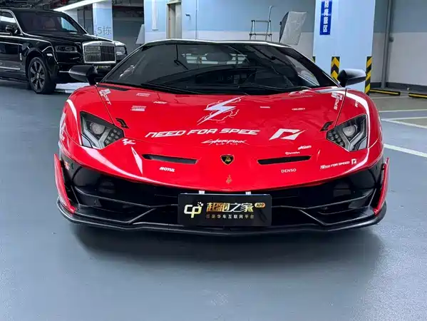 Lamborghini Aventador 2011