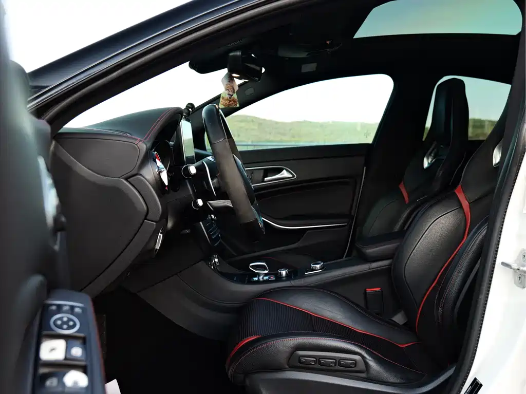 Mercedes-Benz Mercedes CLA AMG 2016 — фото 8
