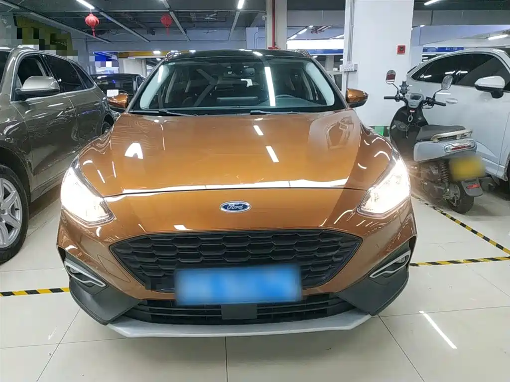 Ford Focus Active 2020 — фото 3