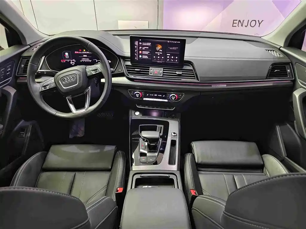 Audi Q5L 2022 — фото 10