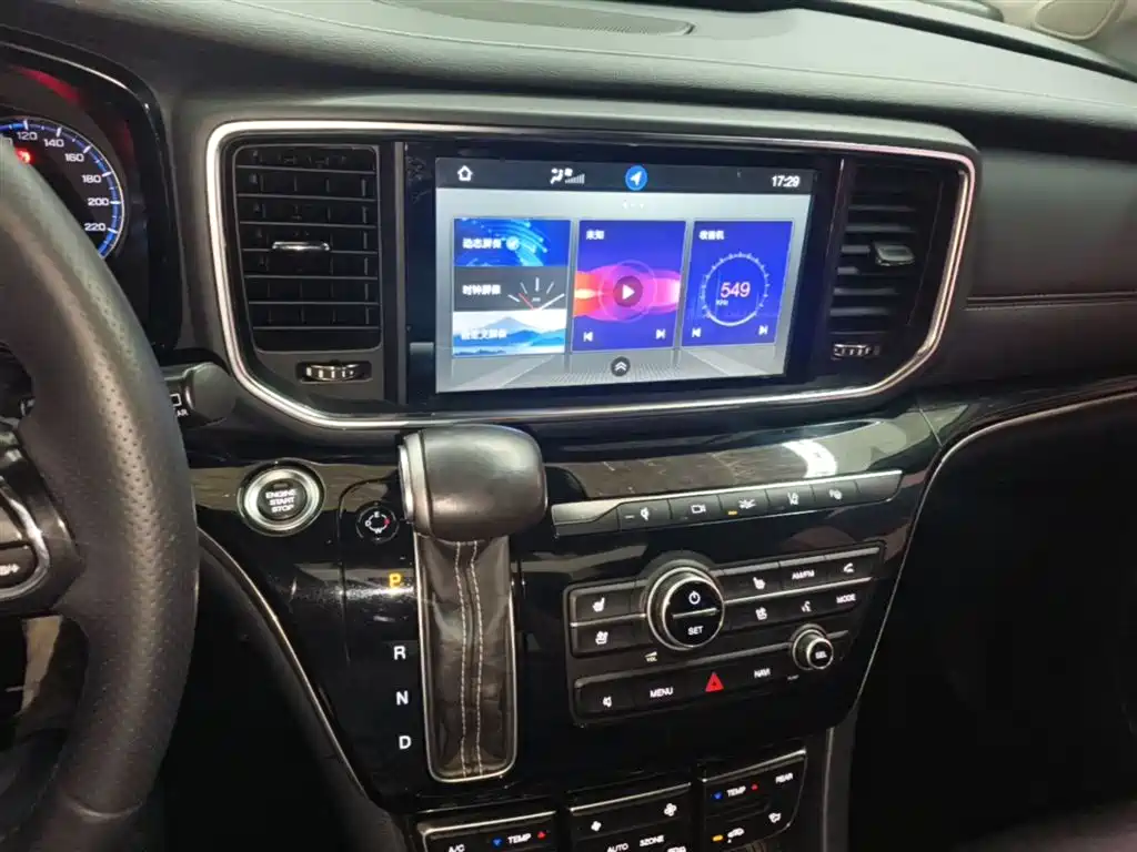 GAC Motor Trumpchi M8 2019 — фото 13