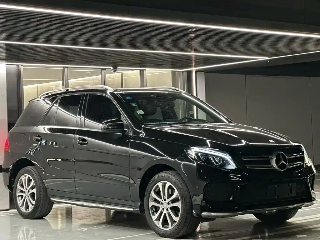Mercedes-Benz GLE 2017 — фото 3