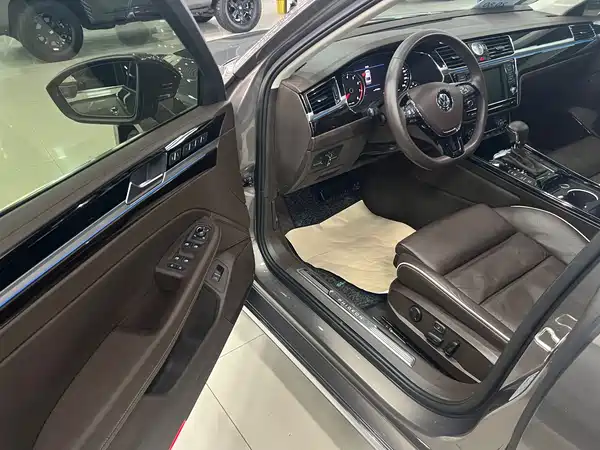 Volkswagen Phideon 2016