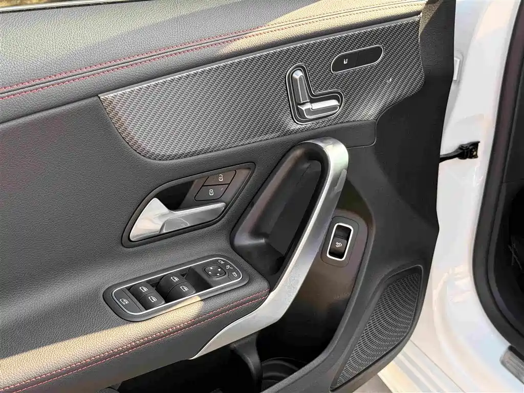 Mercedes-Benz A-Class 2024 — фото 22