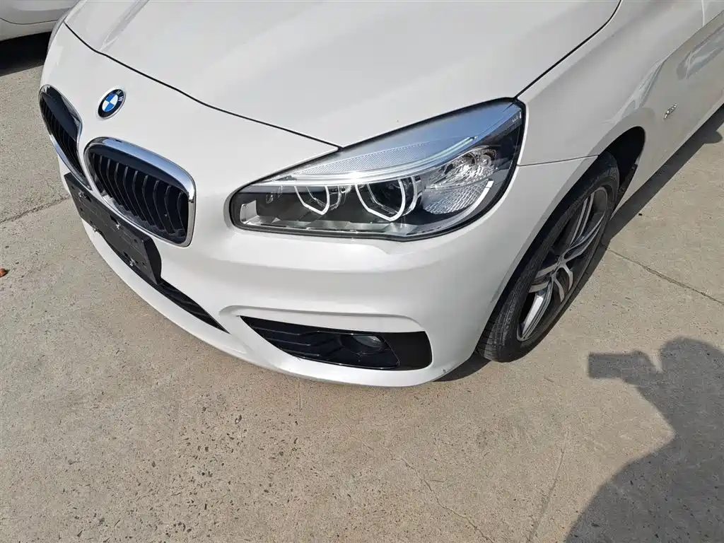 BMW 2 Series Active Tourer 2018 — фото 18