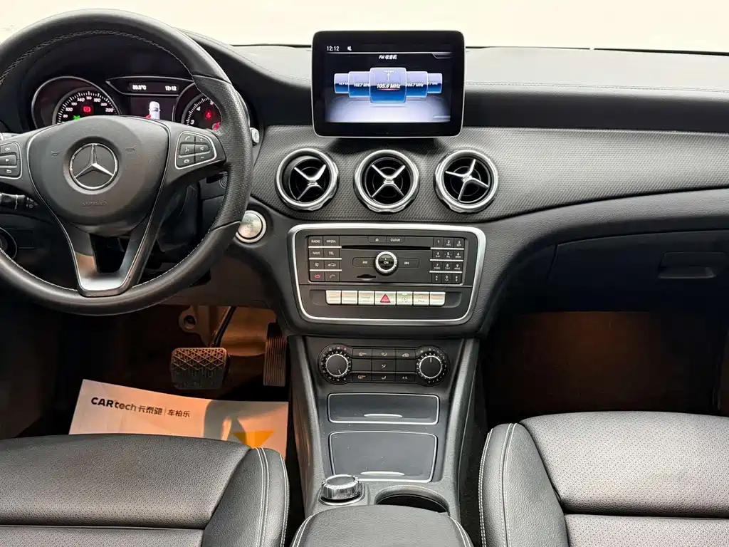 Mercedes-Benz GLA 2018 — фото 24