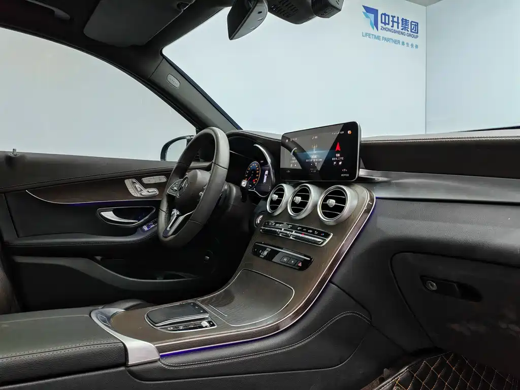 Mercedes-Benz GLC 2021 — фото 15