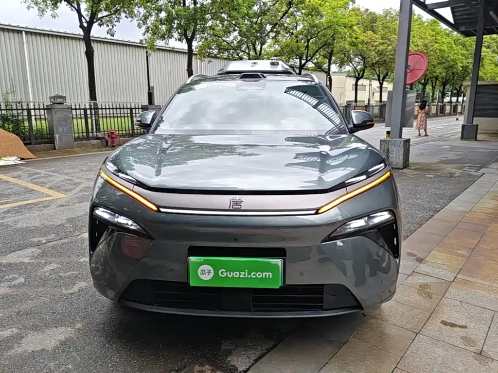 BYD Tang L 2025