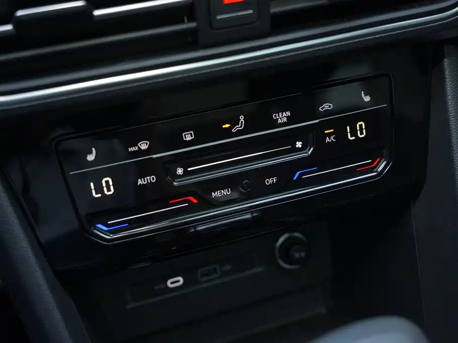 Volkswagen Tiguan L 2023 — фото 21