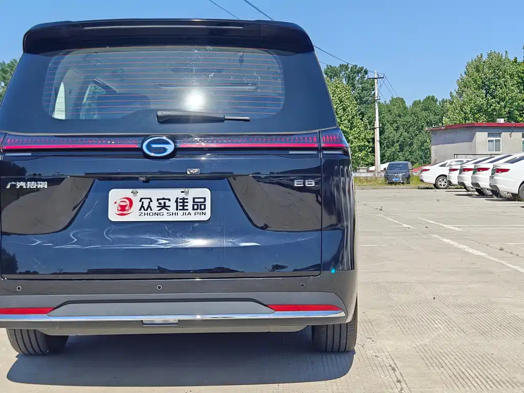 GAC Motor E8 Hybrid 2024 — фото 25