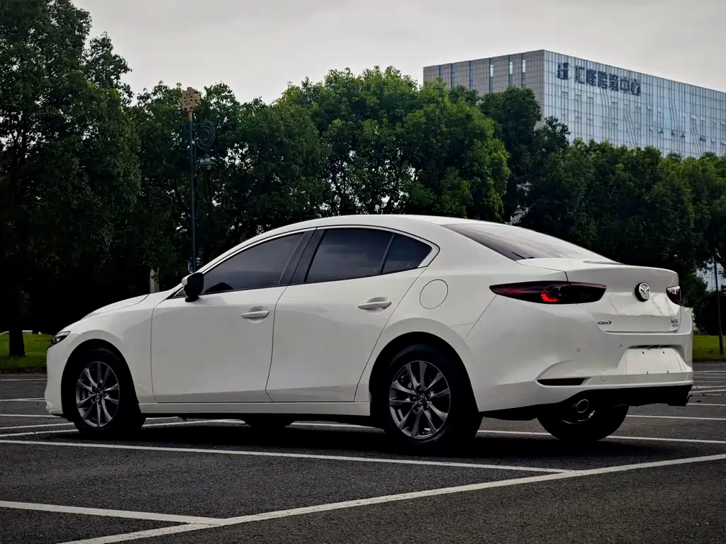 Mazda 3 Angkesela 2020