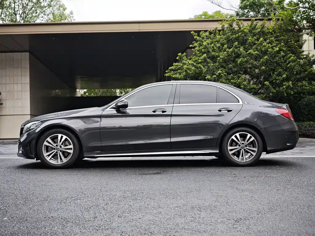 Mercedes-Benz C-Class 2021 — фото 13