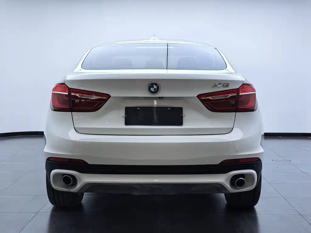 BMW X6 2016 — фото 19