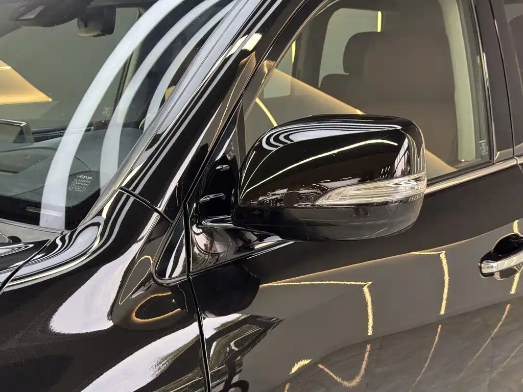 Lexus LX 2018
