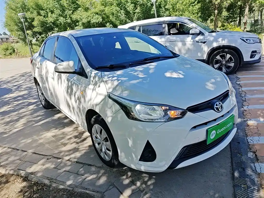 Toyota Yaris L 2018 — фото 4