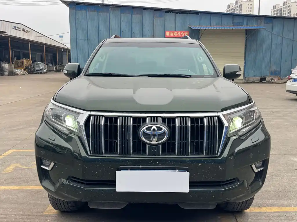 Toyota Prado 2019 — фото 2