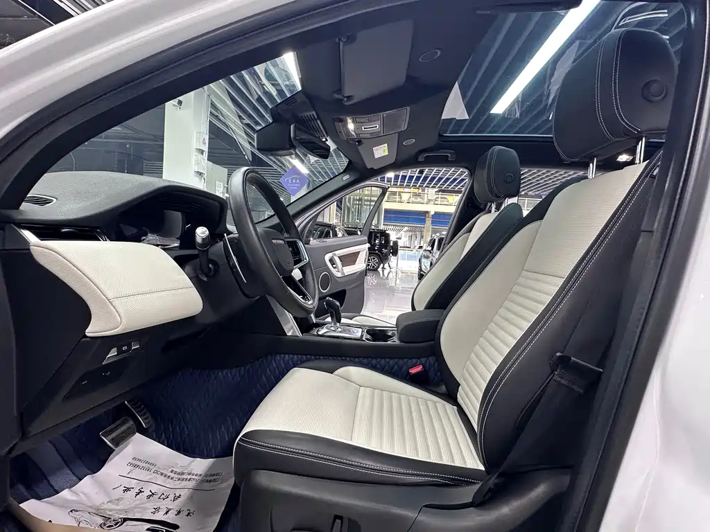Land Rover Discovery Sport 2023 — фото 4