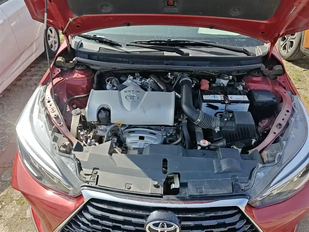 Toyota Yaris L 2020 — фото 19
