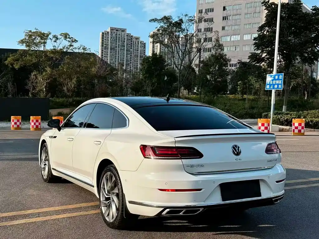 Volkswagen CC 2024 — фото 4