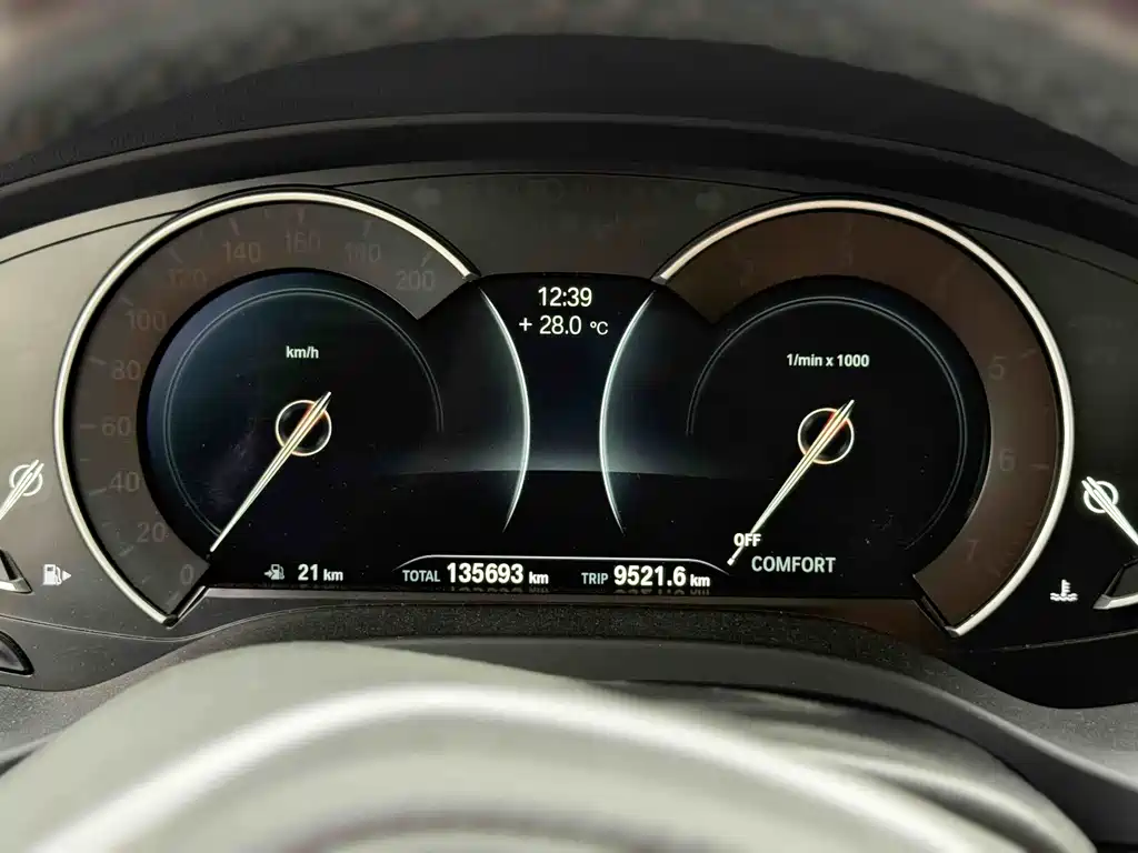 BMW X3 2018 — фото 9
