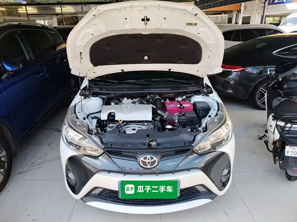 Toyota Yaris L 2019 — фото 20