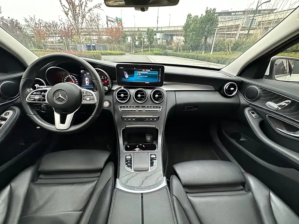 Mercedes-Benz C-Class 2019 — фото 8
