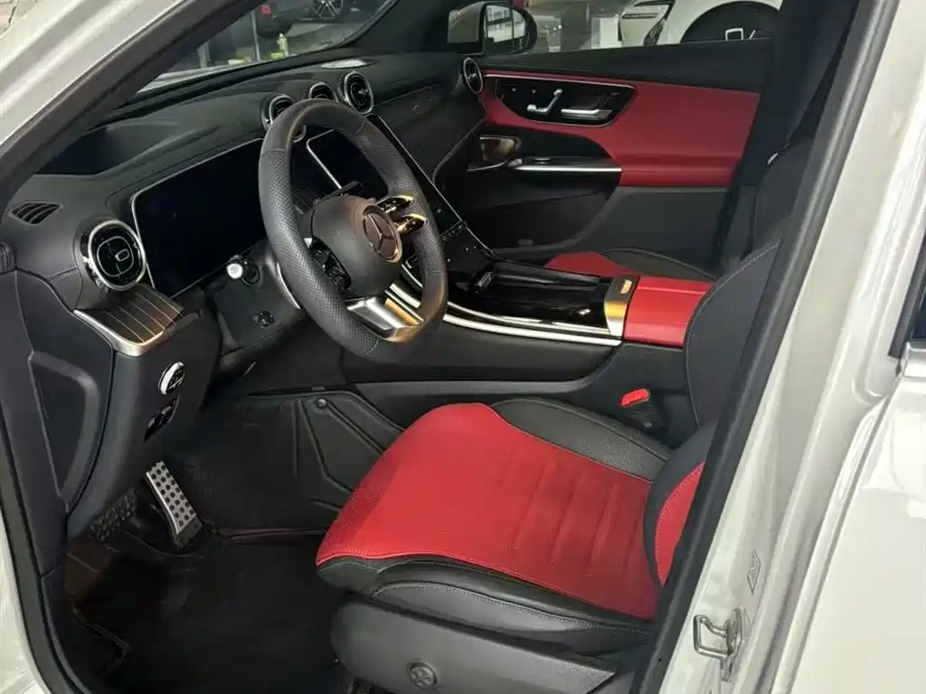 Mercedes-Benz GLC 2023