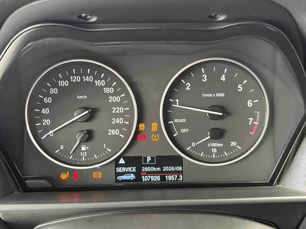 BMW 1 Series 2015 — фото 21